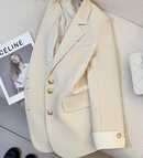 CASACO FEMININO COM DETALHE NAS MANGAS