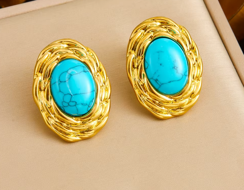 CONJUNTO  DOURADO COM PEDRA - IDEAL PARA PRESENTEAR