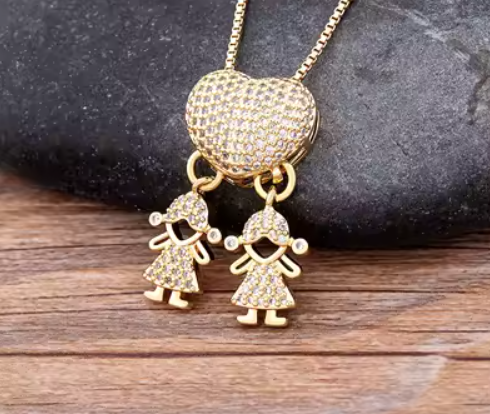 COLAR MÃE E FILHOS COM CORAÇÃO PARA O DIA DAS MÃES