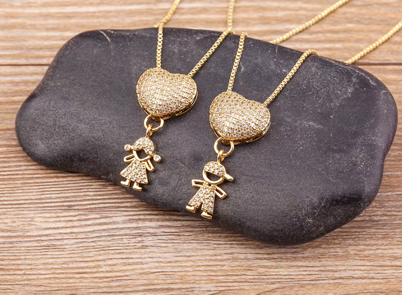 COLAR MÃE E FILHOS COM CORAÇÃO PARA O DIA DAS MÃES